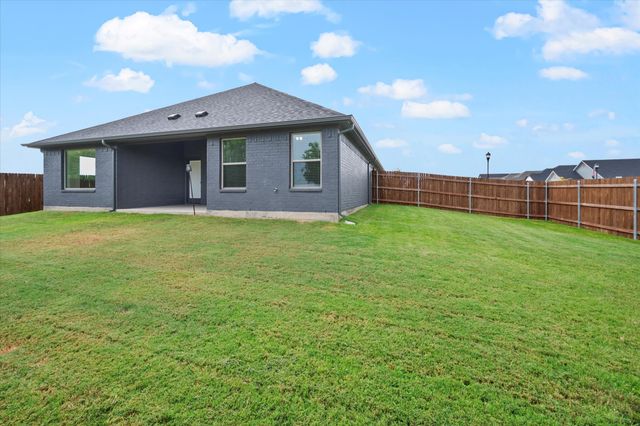 816 Tesslynn Avenue, Godley, TX 76044