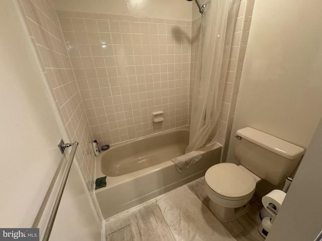 35 ALMOND DR, Somerset, NJ 08873