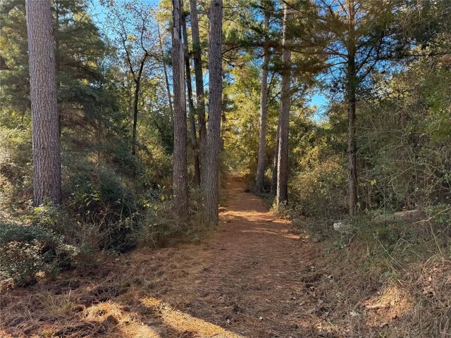 na Cr 325, Jewett, TX 75846