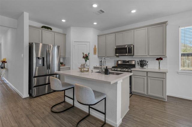 2300 Vanessa Cay Lane, La Porte, TX 77507