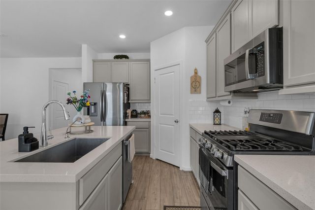 2300 Vanessa Cay Lane, La Porte, TX 77507