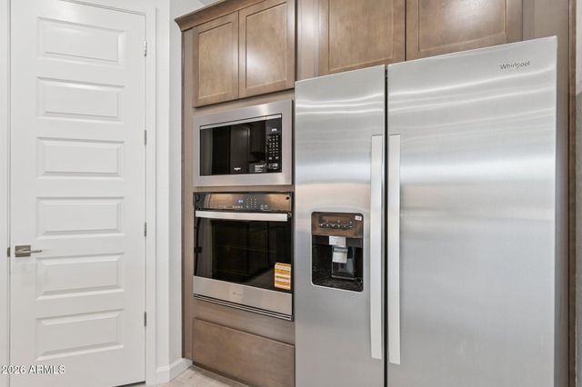 6972 W BUCKHORN Trail, Peoria, AZ 85383