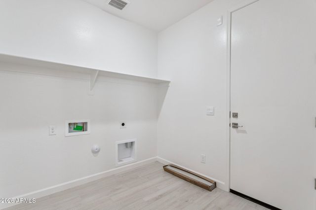 6972 W BUCKHORN Trail, Peoria, AZ 85383