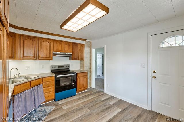 1429 Division Street, Port Huron, MI 48060