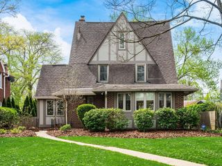 2629 E Broad Street, Columbus, OH 43209
