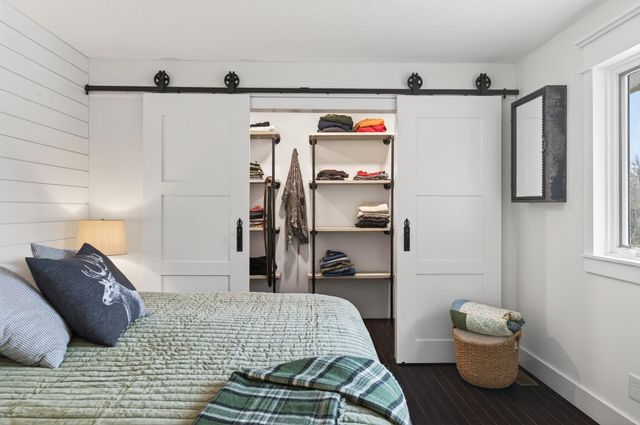 15520 Silverod Street NW, Andover, MN 55304