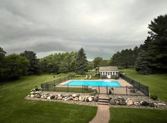 15520 Silverod Street NW, Andover, MN 55304