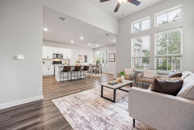 7902 Sutcliffe DR, Austin, TX 78744