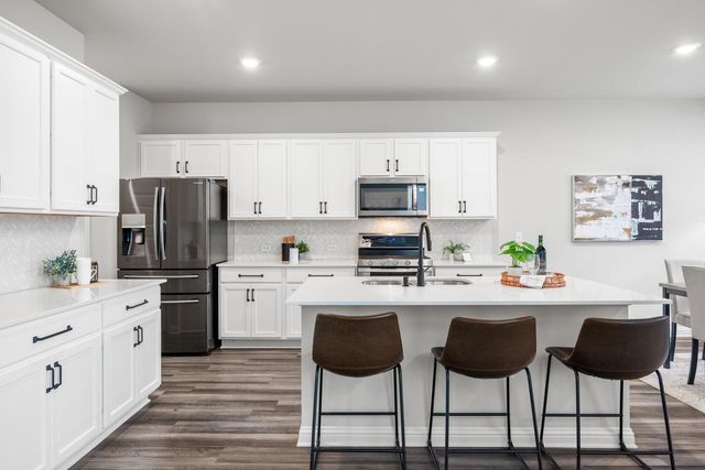 7902 Sutcliffe DR, Austin, TX 78744