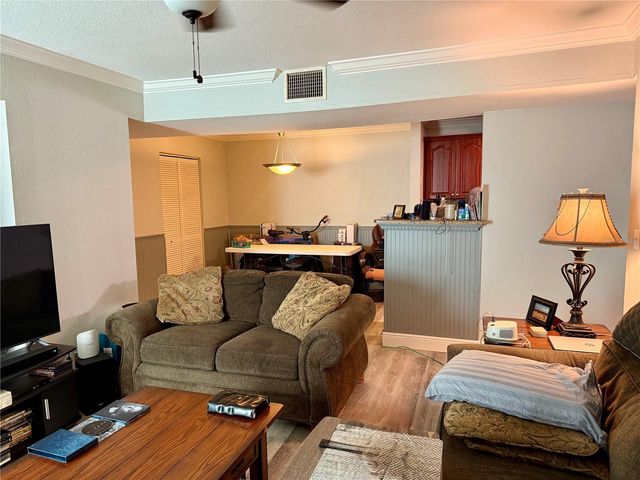 455 ALT 19 S 47, Palm Harbor, FL 34683