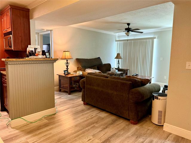 455 ALT 19 S 47, Palm Harbor, FL 34683
