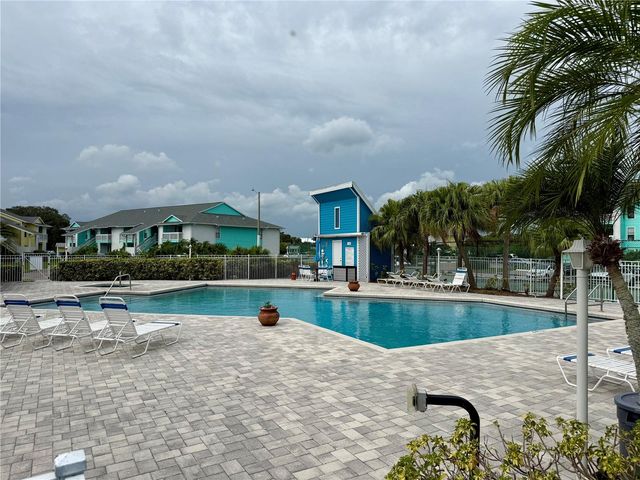 455 ALT 19 S 47, Palm Harbor, FL 34683