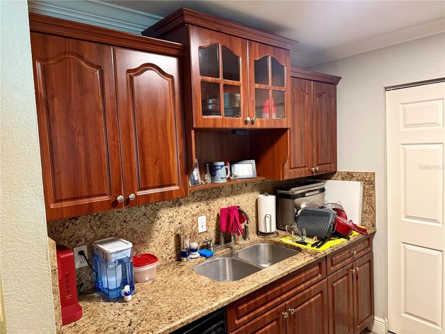 455 ALT 19 S 47, Palm Harbor, FL 34683