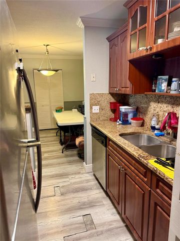 455 ALT 19 S 47, Palm Harbor, FL 34683