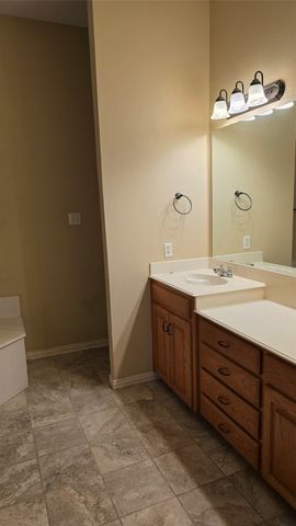 646 W PARK Drive, Keller, TX 76248