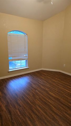 646 W PARK Drive, Keller, TX 76248