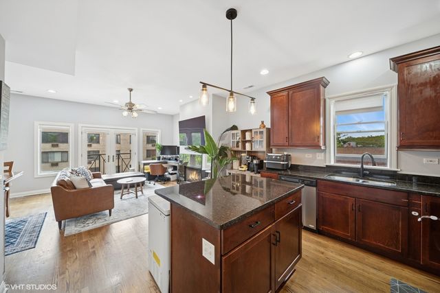 6065 N Ridge Avenue 3, Chicago, IL 60660