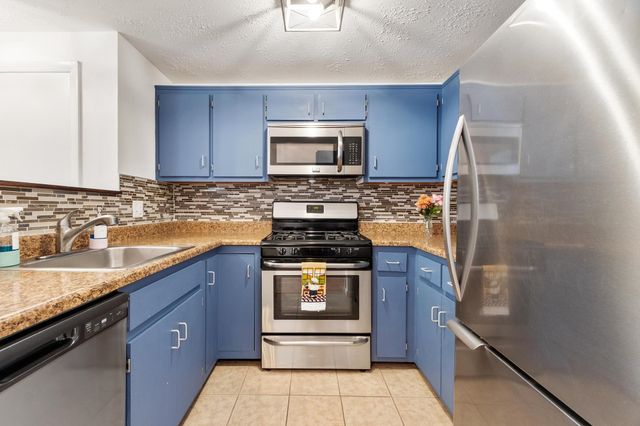 1 Cortez Drive, Nashua, NH 03062