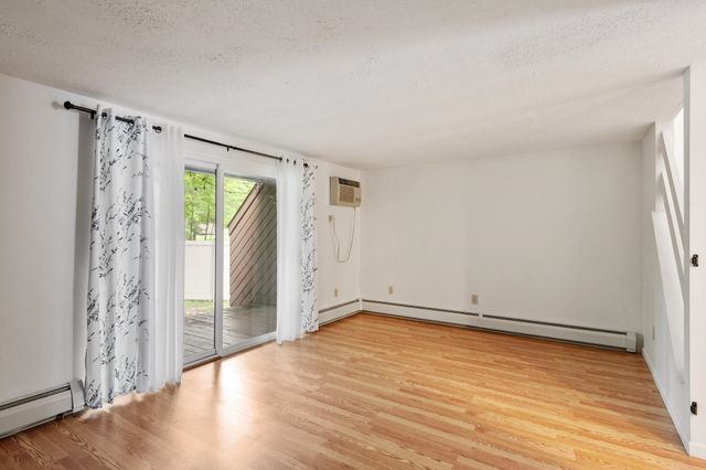 1 Cortez Drive, Nashua, NH 03062