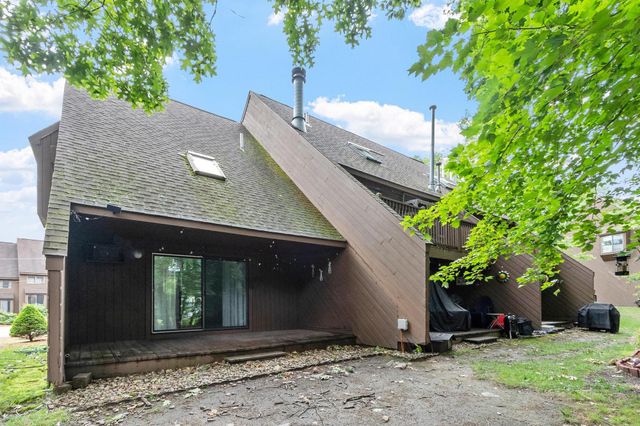 1 Cortez Drive, Nashua, NH 03062