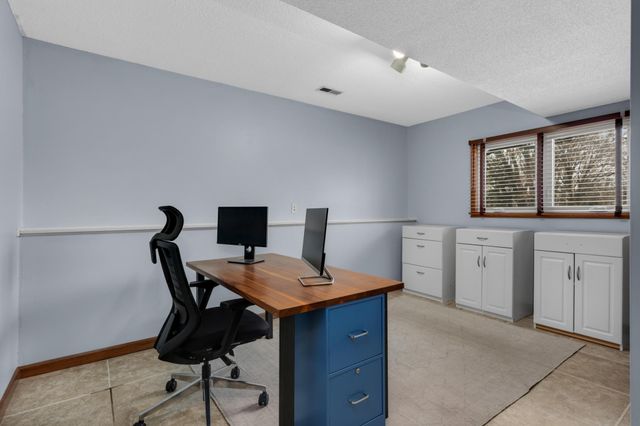 8175 137th Street W, Apple Valley, MN 55124