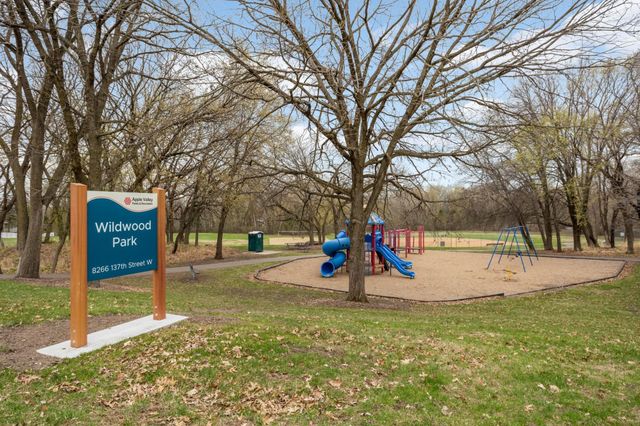 8175 137th Street W, Apple Valley, MN 55124