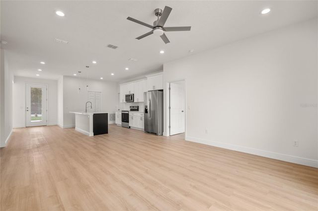 132 11TH AVENUE, Osteen, FL 32764