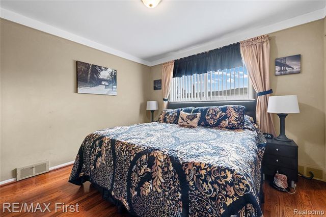 13430 Dominic Drive, Warren, MI 48088