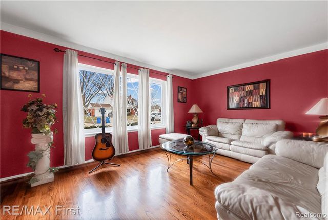 13430 Dominic Drive, Warren, MI 48088