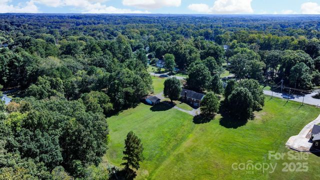 7837 Lawyers Road, Charlotte, NC 28227