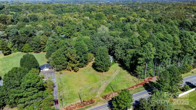 7837 Lawyers Road, Charlotte, NC 28227