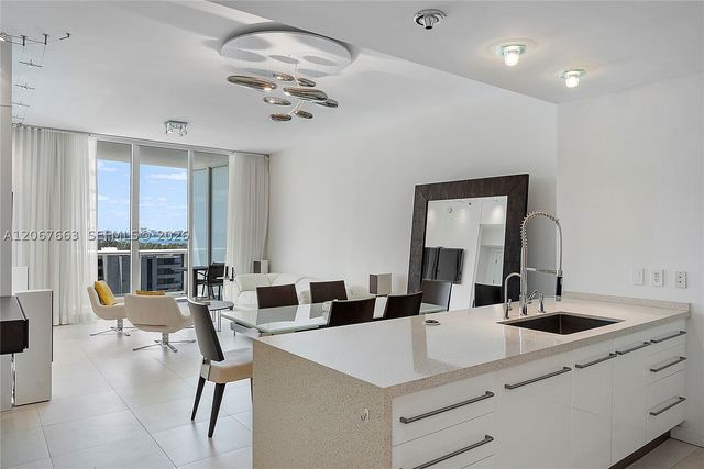 15811 Collins Ave 902, Sunny Isles Beach, FL 33160