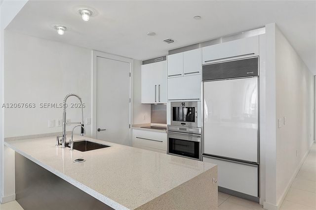 15811 Collins Ave 902, Sunny Isles Beach, FL 33160