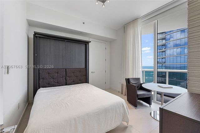 15811 Collins Ave 902, Sunny Isles Beach, FL 33160