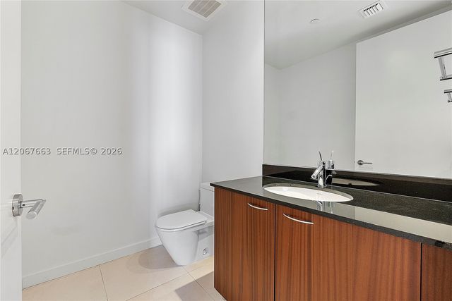 15811 Collins Ave 902, Sunny Isles Beach, FL 33160