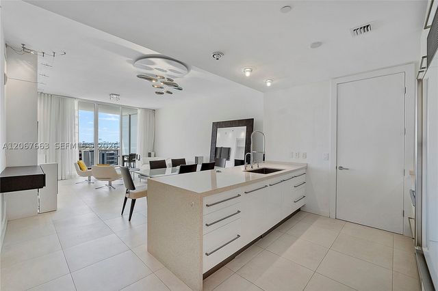 15811 Collins Ave 902, Sunny Isles Beach, FL 33160