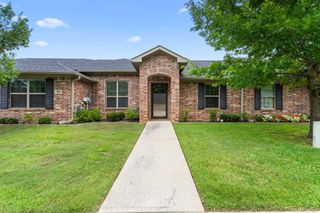 5062 Shiloh Village Drive, Tyler, TX 75703