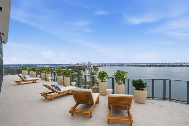 3015 S YSABELLA AVENUE 2703, Tampa, FL 33629