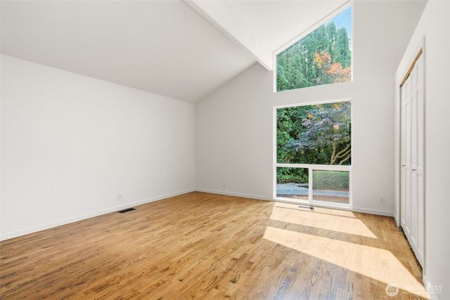 8626 NE 26th Place, Clyde Hill, WA 98004