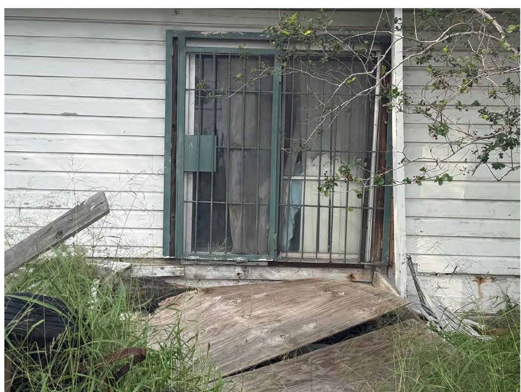 2747 Nemec St, Corpus Christi, TX 78415 — photo 3