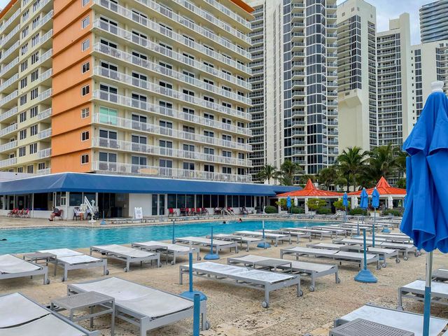 19201 Collins Avenue 1034, Sunny Isles Beach, FL 33160