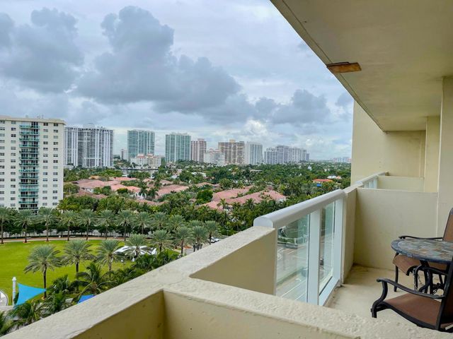 19201 Collins Avenue 1034, Sunny Isles Beach, FL 33160