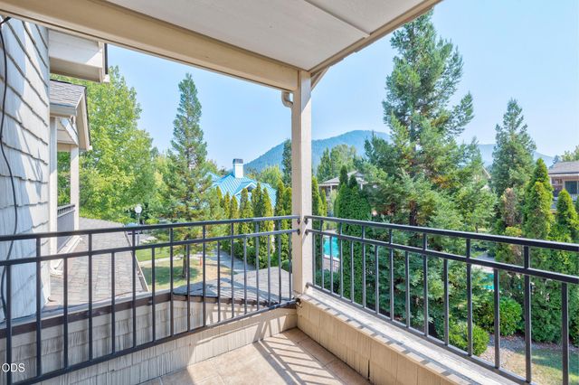 1713 SE Softwood Way, Grants Pass, OR 97526