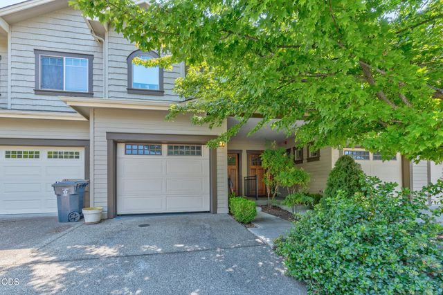 1713 SE Softwood Way, Grants Pass, OR 97526