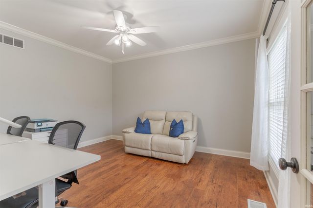 3722 Trey Court, Newburgh, IN 47630