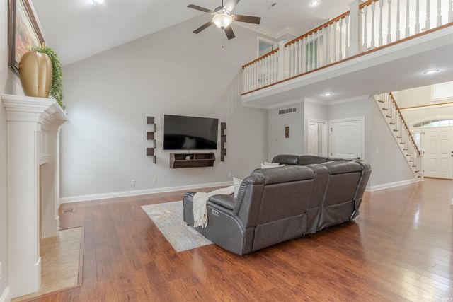 3722 Trey Court, Newburgh, IN 47630