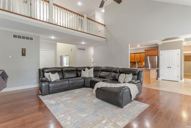 3722 Trey Court, Newburgh, IN 47630