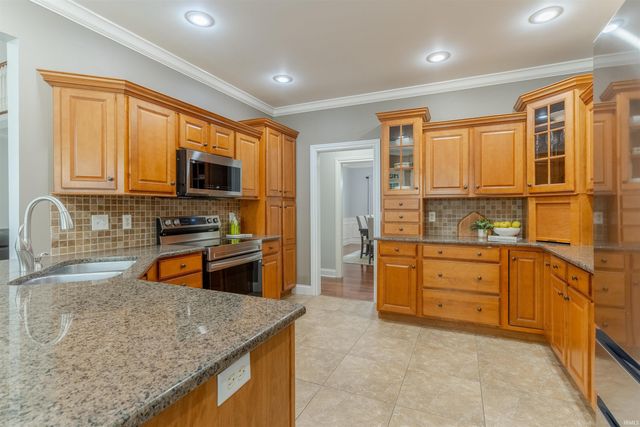 3722 Trey Court, Newburgh, IN 47630
