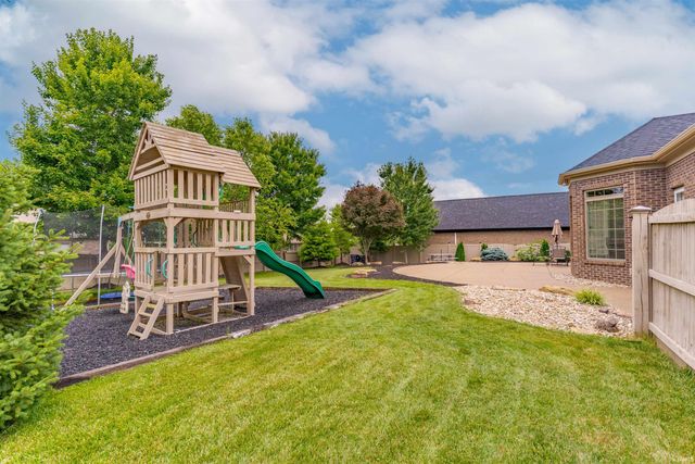 3722 Trey Court, Newburgh, IN 47630