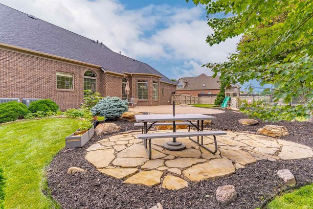 3722 Trey Court, Newburgh, IN 47630